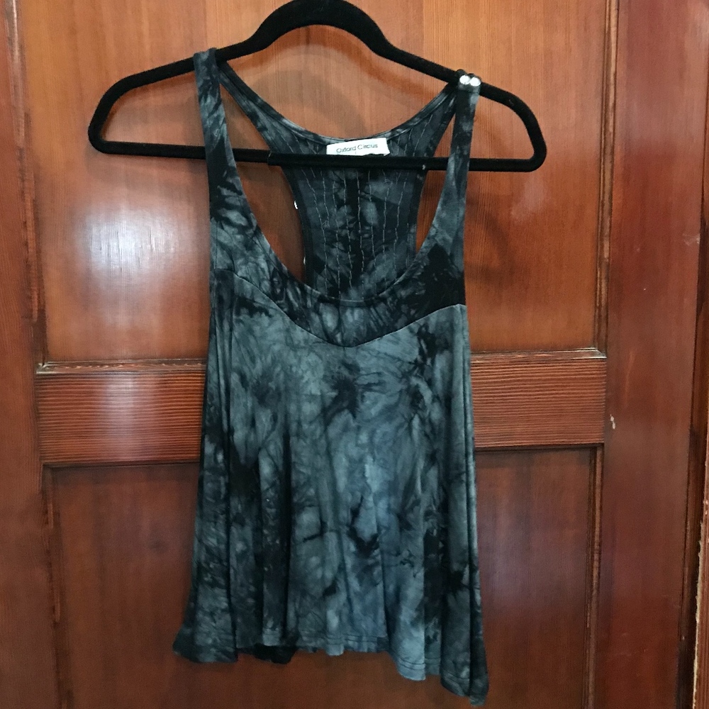Oxford circus razor back tank